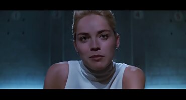 sex nhât ban Mako Saeki của quản lý gà dài trong phatrinh ánh sáng ban ngày.